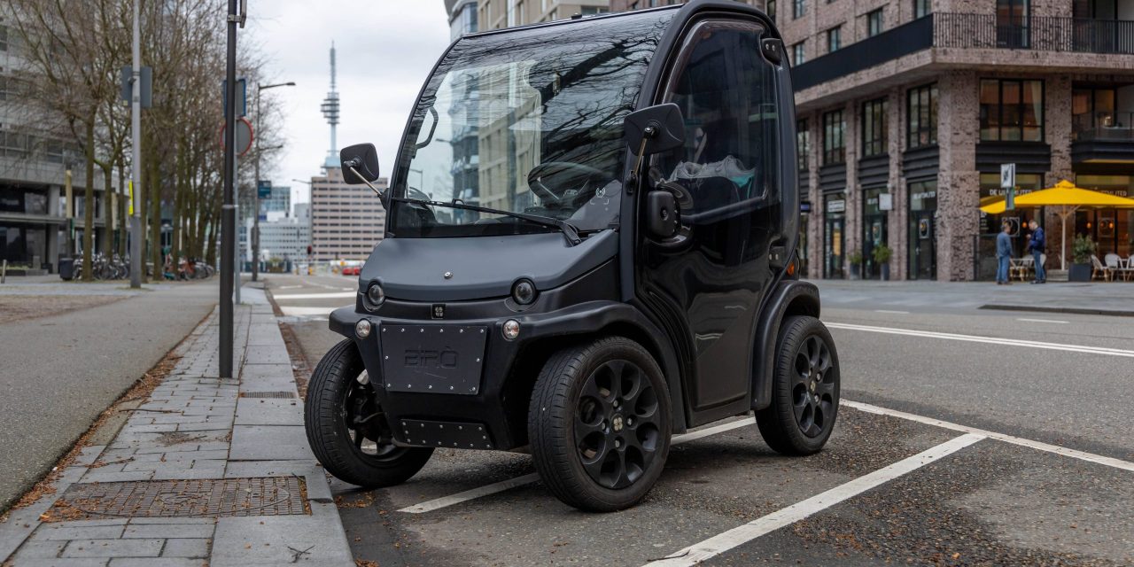 MICROCAR E PARCHEGGIO